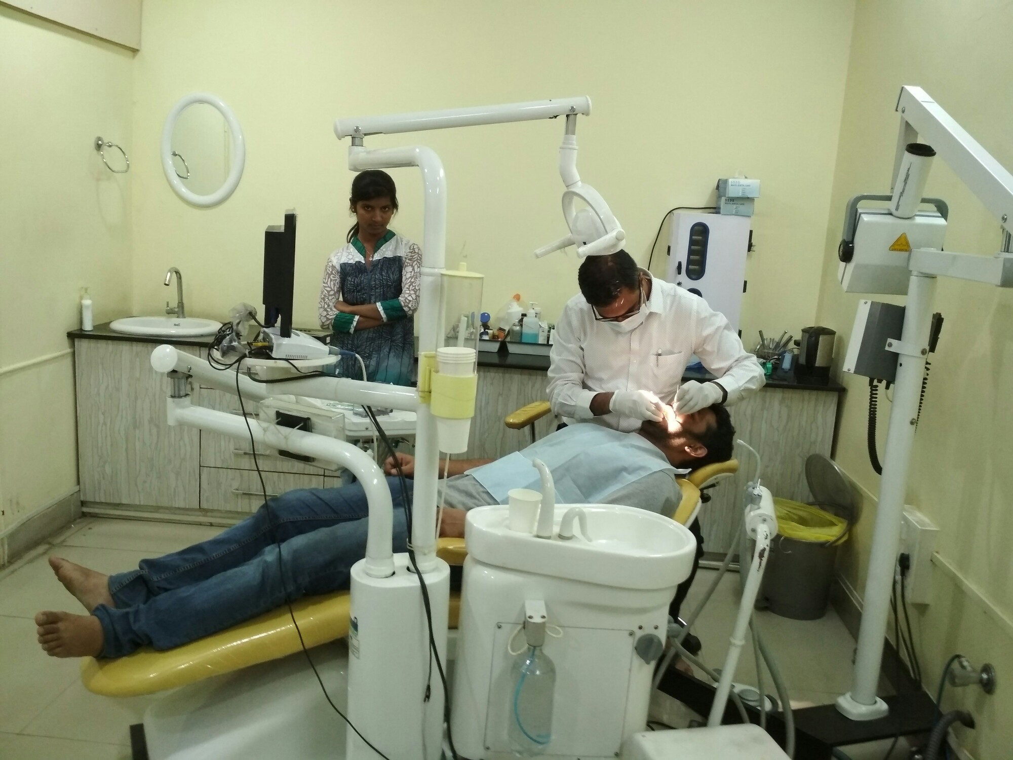 Sruzan Dental Care Centre - Dr Naveen Kumar